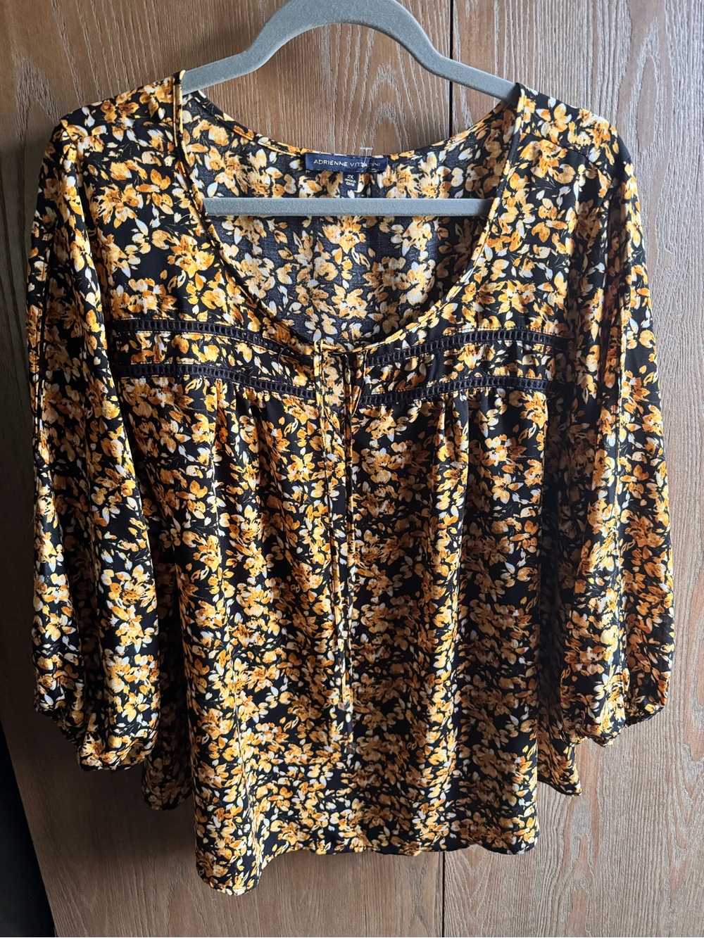 Adrienne Vittadini Black & Yellow Floral Tie-Front Blouse
